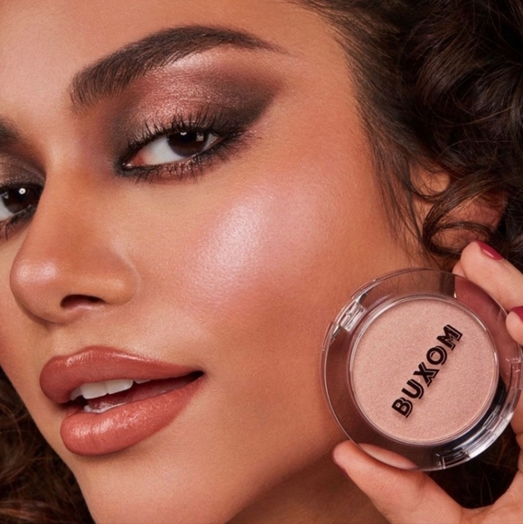 NIB - BUXOM WANDERLUST GLOW HIGHLIGHTER - Picture 2 of 5